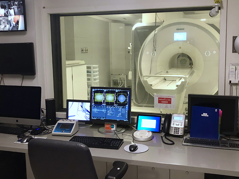 Montreal General Hospital MRI Research Platform