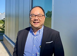 Le Dr Don Vinh est scientifique au sein du Programme en maladies infectieuses et immunité en santé mondiale à l'Institut de recherche du Centre universitaire de santé McGill