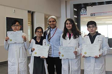 STEAM Partnership with the EMSB: Students return to Research Institute to showcase projects to scientists STEAM Partnership with the EMSB: Students return to Research Institute to showcase projects to scientists