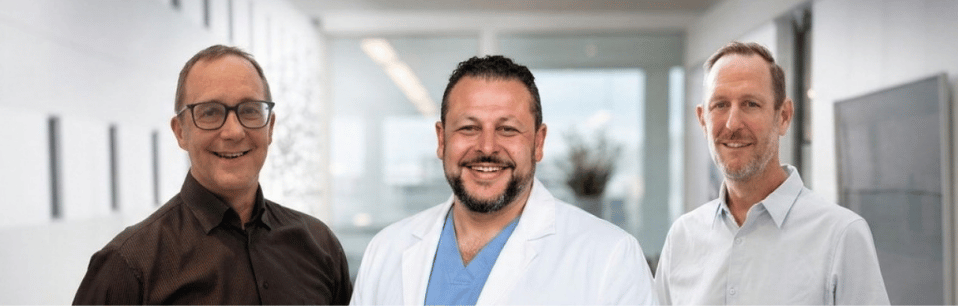 Le Dr Alan Forster (gauche), le Dr Ahmed Aoude (centre) and le Dr David Buckeridge (droite) participent à des projets sélectionnées pour le premier Fonds d'innovation en santé numérique (FISN), une initiative nationale dirigée par la Digital-Hôpital-Découverte-Plateforme (DHDP) de l’Institut de recherche Terry Fox