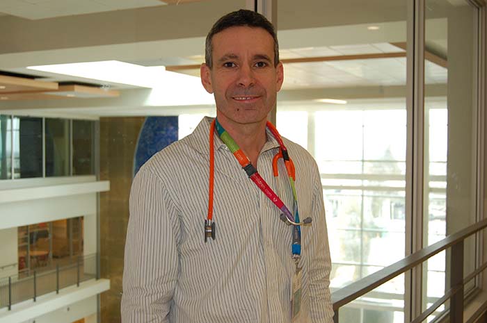 Dr Moshe Ben-Shoshan