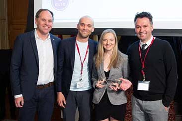 Presentation of the MI4 Innovation Prize at the 2018-2019 McGill Clinical Innovation Competition (left to right): Dr. Don Sheppard, Jonathan Hershon, Dr. Emily MacDonald and  Dr. Todd Lee Photo credit: Joni Dufour and Owen Egan