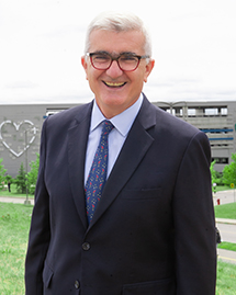 Dr. Pablo Ingelmo is a member of the Child Health and Human Development Program at the RI-MUHC.