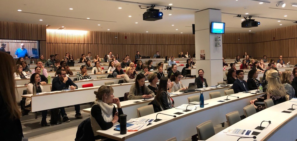 Participants au Programme de formation Pfizer pour les chercheurs dans l’Amphithéâtre Cruess de l’Institut de recherche du CUSM (le 28 janvier 2020)