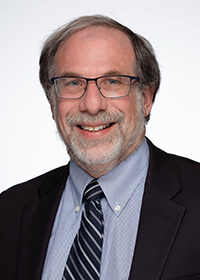 Le Dr Bruce Mazer est scientifique senior et directeur exécutif et scientifique en chef par intérim de l'Institut de recherche du CUSM